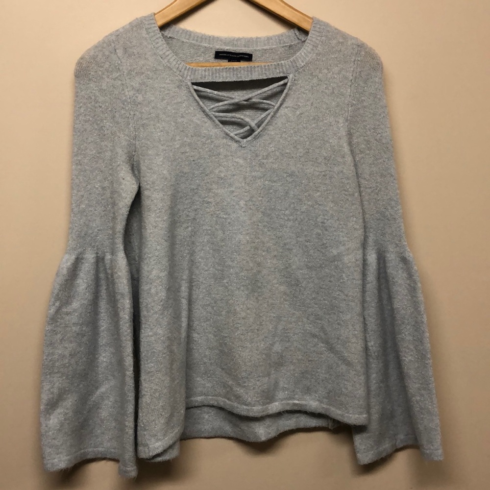 American eagle Outfitters bell sleeves sweater